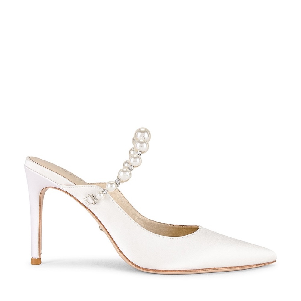 RAYE reception heel ivory size 6.5 revolve worn once. Pointed mules pearls